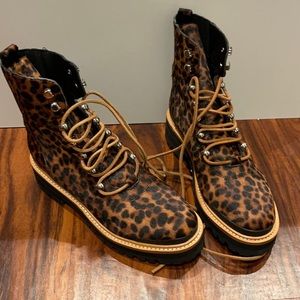 Marc fisher boots cow hair leopard print size 7
